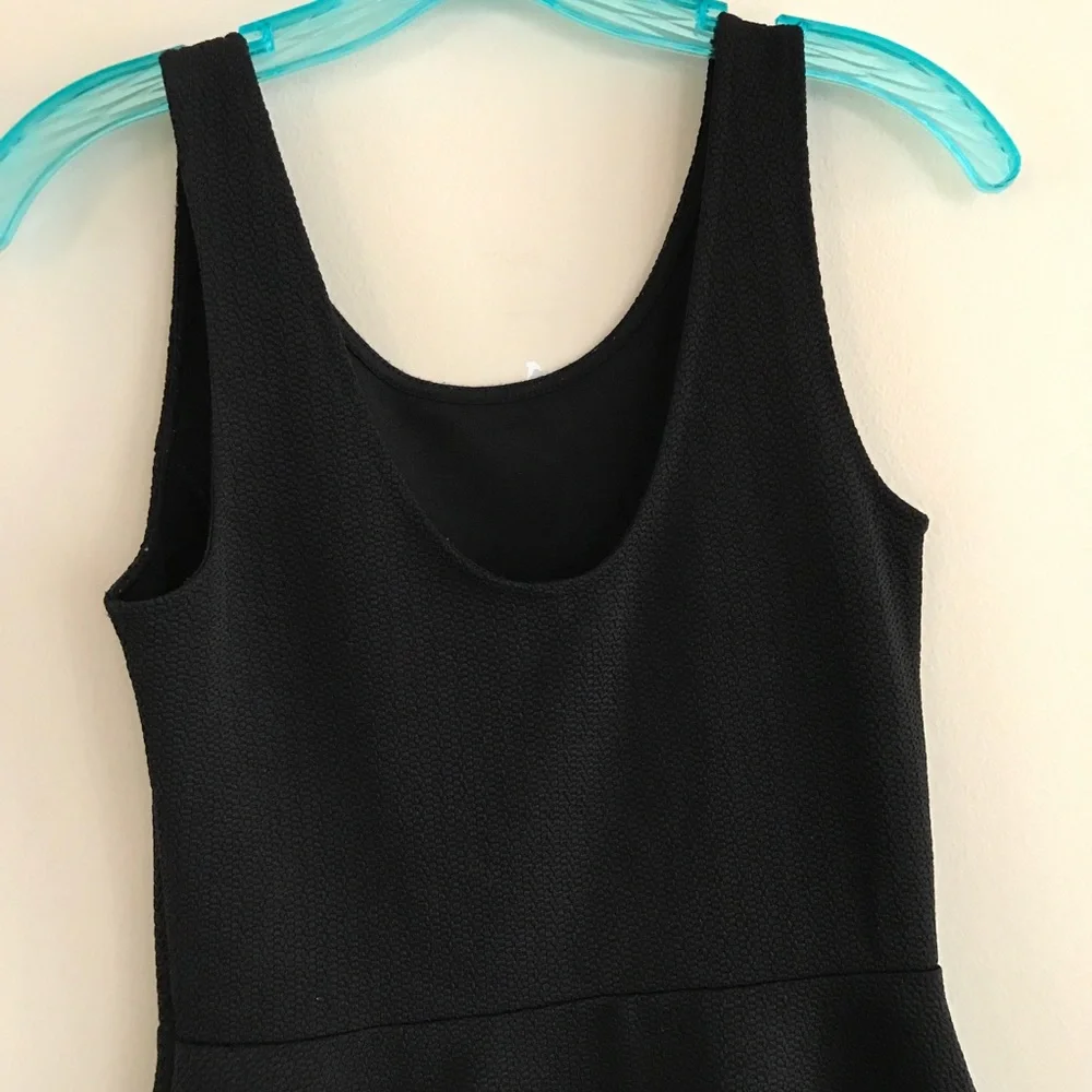H&M Dress Black LBD Size 6 Pull Over Fit & Flare Sleeveless Popover Cocktail